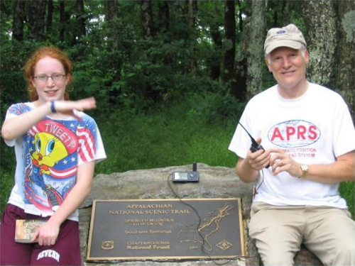 WB4APR et sa fille Bethanne WE4APR sur le sentier des Appalaches